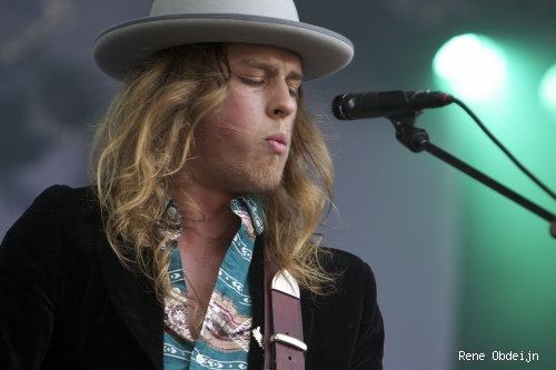 Barry Hay Flying V Formation op Parkpop 2013 foto