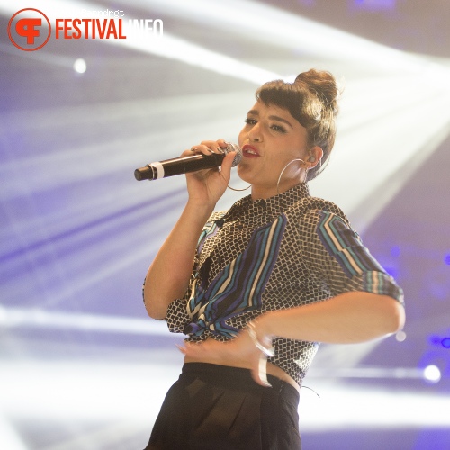 Jessie Ware op Rock Werchter 2013 - dag 1 foto