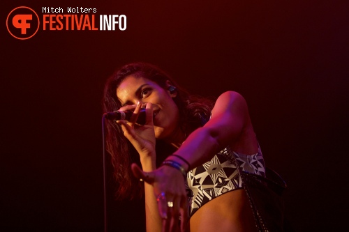 Foto AlunaGeorge op PITCH 2013 - dag 2