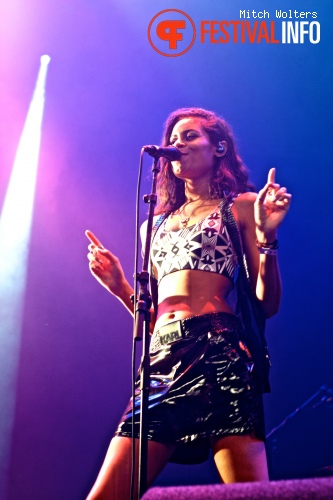 Foto AlunaGeorge op PITCH 2013 - dag 2