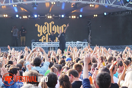 Yellow Claw op Out of Control 2013 foto