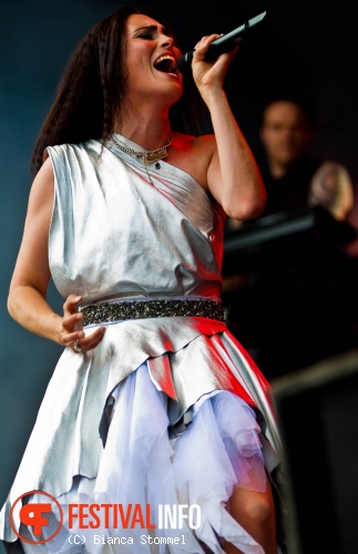 Within Temptation op Bospop 2013 foto