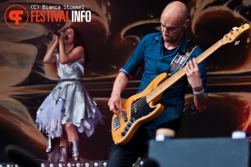 Within Temptation op Bospop 2013 foto