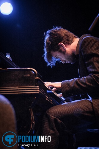 Dez Mona op Elvis Costello & the Imposters - 19/7 - 013 foto