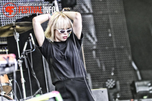 Crystal Castles op Balaton Sound 2013 foto