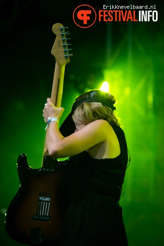 The Joy Formidable op Lowlands 2013 - dag 1 foto