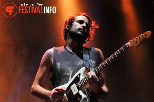 Foals op MS Dockville Festival 2013 foto