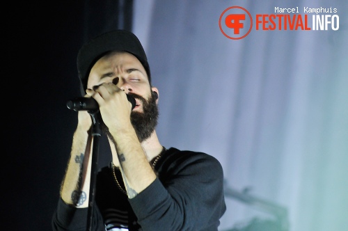 Woodkid op MS Dockville Festival 2013 foto