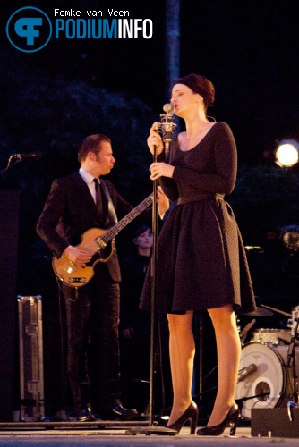 Hooverphonic op Hooverphonic - 25/8 - Openlucht Theater Amsterdamse Bos foto