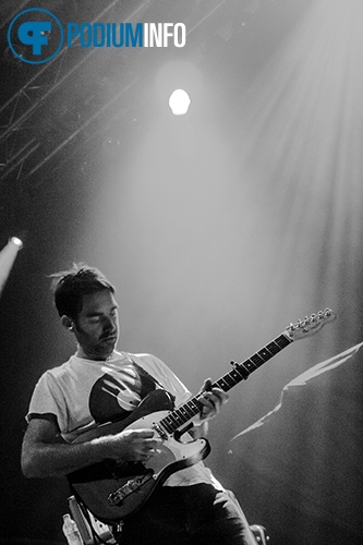 Three Trapped Tigers op Deftones - 3/9 - 013 foto
