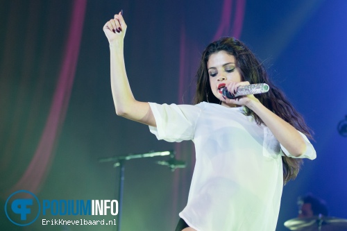 Selena Gomez op Selena Gomez - 4/9 - HMH foto