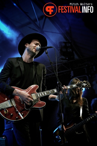 The Veils op Into The Great Wide Open 2013 - dag 2 foto