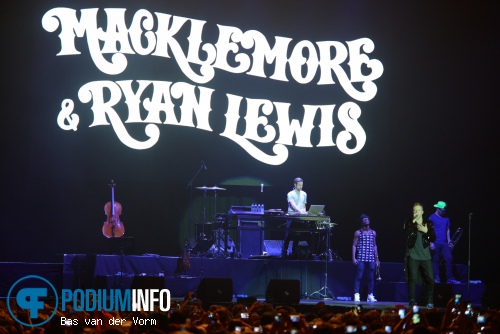 Macklemore & Ryan Lewis op Macklemore & Ryan Lewis - 8/10 - HMH foto
