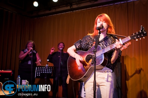 Foto Axelle Red op Axelle Red - 10/10 - People's Place
