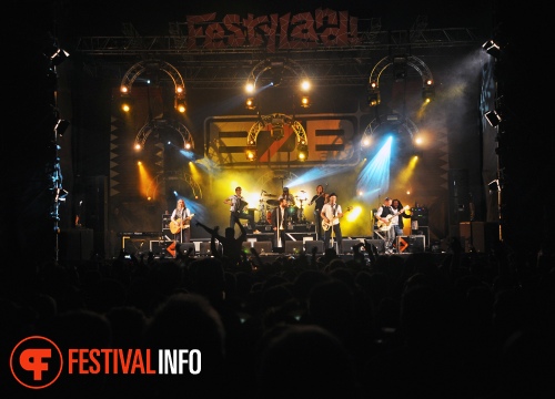 Foto BZB (Band Zonder Banaan) op Festyland 2013