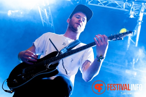 Enter Shikari op Vans Warped Tour NL 2013 foto