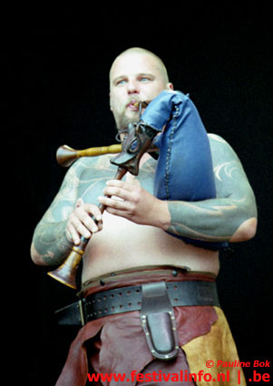 In Extremo op Bospop 2002 foto