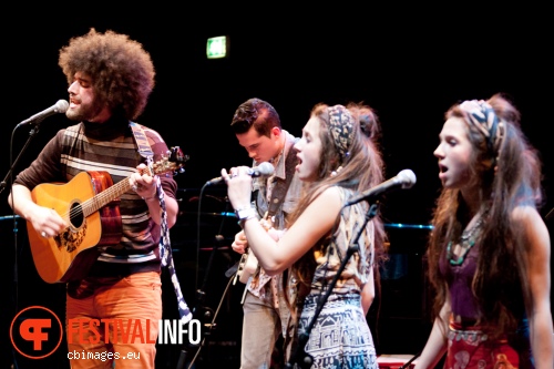 Rilan & The Bombardiers op Songbird 2013 - Dag 2 foto