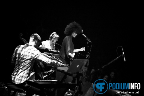 Kris Berry op Kris Berry & Perquisite - 13/12 - Tivoli foto