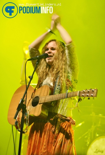 Isabelle Amé op Guus Meeuwis - 13/12 - 013 foto