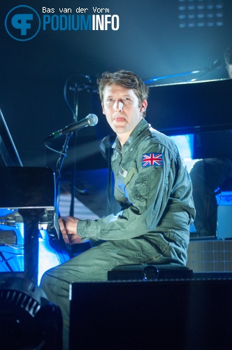 James Blunt op James Blunt - 2/3 - Heineken Music Hall foto