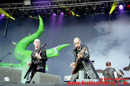 Within Temptation op Dynamo Open Air 2002 foto