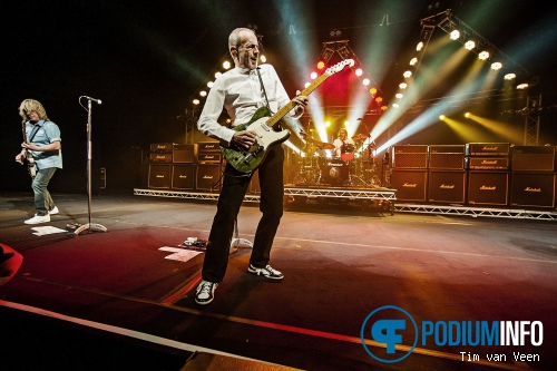 Status Quo op Status Quo - 23/3 - Ijsselhallen Zwolle foto