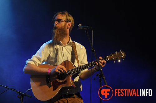 Erlend Øye op Motel Mozaique 2014 foto