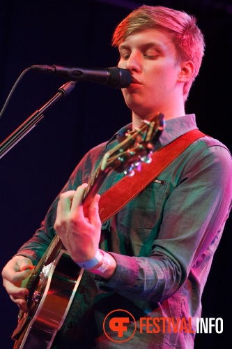 George Ezra op Motel Mozaique 2014 foto