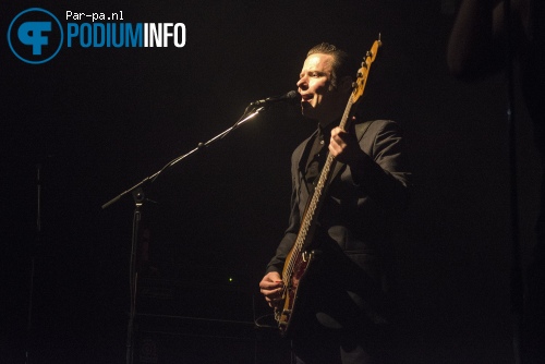 Hooverphonic op Hooverphonic - 10/4 - Tivoli Oudegracht foto