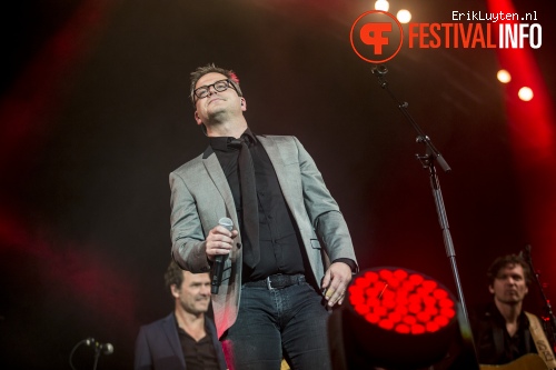 Guus Meeuwis op Paaspop 2014 foto