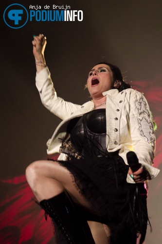 Within Temptation op Within Temptation - 2/5 - Heineken Music Hall foto