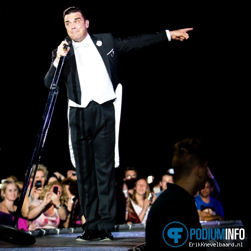 Robbie Williams op Robbie Williams - 4/5 - Ziggo Dome foto