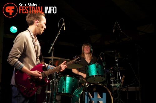 Hip & Hanneke op Bevrijdingsfestival Overijssel 2014 foto