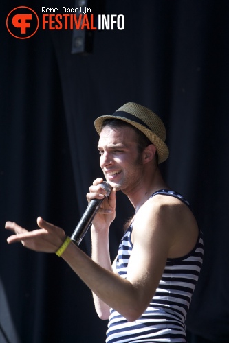 Baciamolemani op Bevrijdingsfestival Overijssel 2014 foto