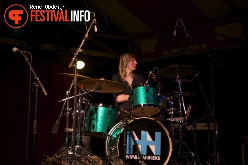 Hip & Hanneke op Bevrijdingsfestival Overijssel 2014 foto