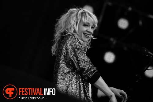 Jacqueline Govaert op Bevrijdingsfestival Overijssel 2014 foto