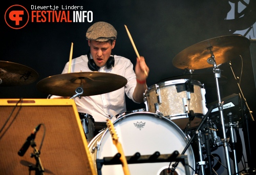 Tim Akkerman op Bevrijdingsfestival Den haag foto