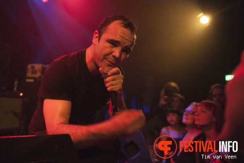Future Islands op Le Guess Who? May Day 2014 foto