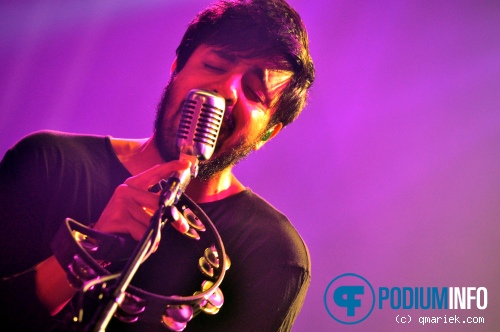 Young the Giant op Young The Giant - 27/5 - Melkweg foto