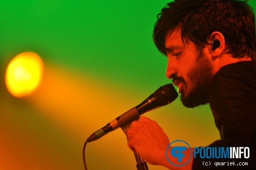 Young the Giant op Young The Giant - 27/5 - Melkweg foto