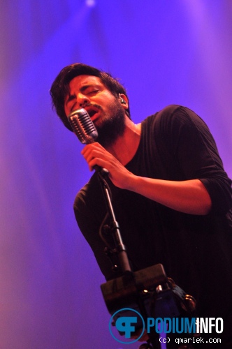 Young the Giant op Young The Giant - 27/5 - Melkweg foto