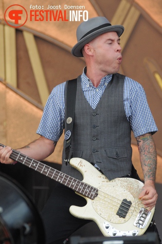 Flogging Molly op Pinkpop 2014 - dag 1 foto