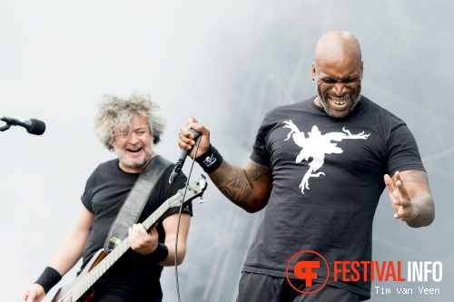 Sepultura op Graspop Metal Meeting 2014 dag 1 foto