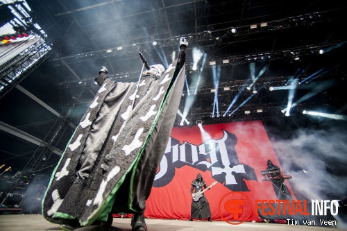 Ghost op Graspop Metal Meeting 2014 dag 1 foto