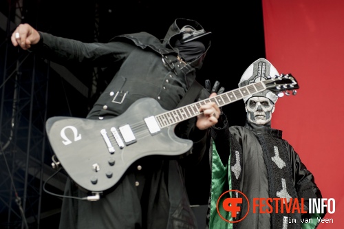 Ghost op Graspop Metal Meeting 2014 dag 1 foto