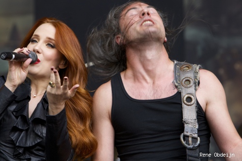 Epica op Parkpop 2014 foto