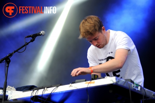 Mount Kimbie op Pitch 2014 foto