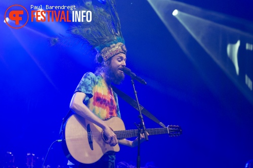 Crystal Fighters op Rock Werchter 2014 - dag 2 foto