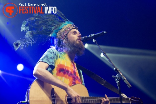 Crystal Fighters op Rock Werchter 2014 - dag 2 foto